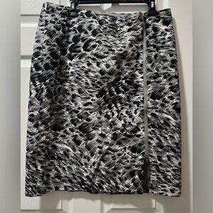 Talbots Black and White Abstract Print Pencil Skirt